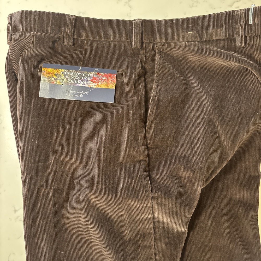 NEW Roundtree & Yorke Outdoors‎ Corduroy Pants 38x30 Flat Front Stretch Brown